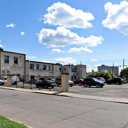 Ottawa Inn Hotel Zewnętrze zdjęcie