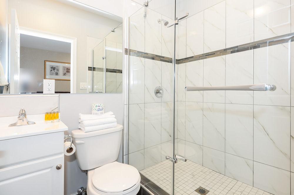 Ottawa Inn Hotel Zewnętrze zdjęcie