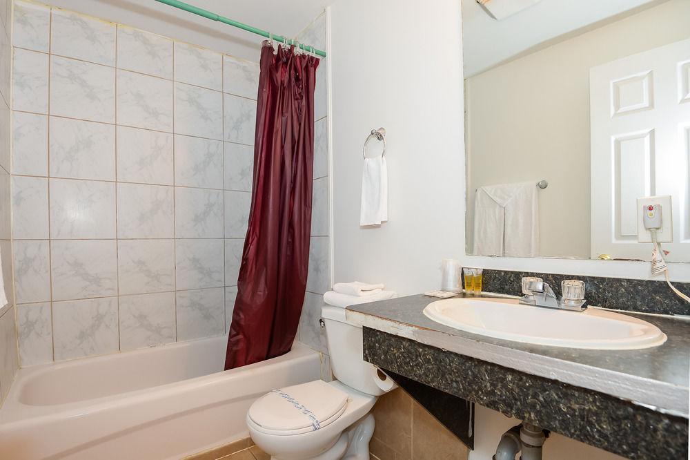 Ottawa Inn Hotel Zewnętrze zdjęcie